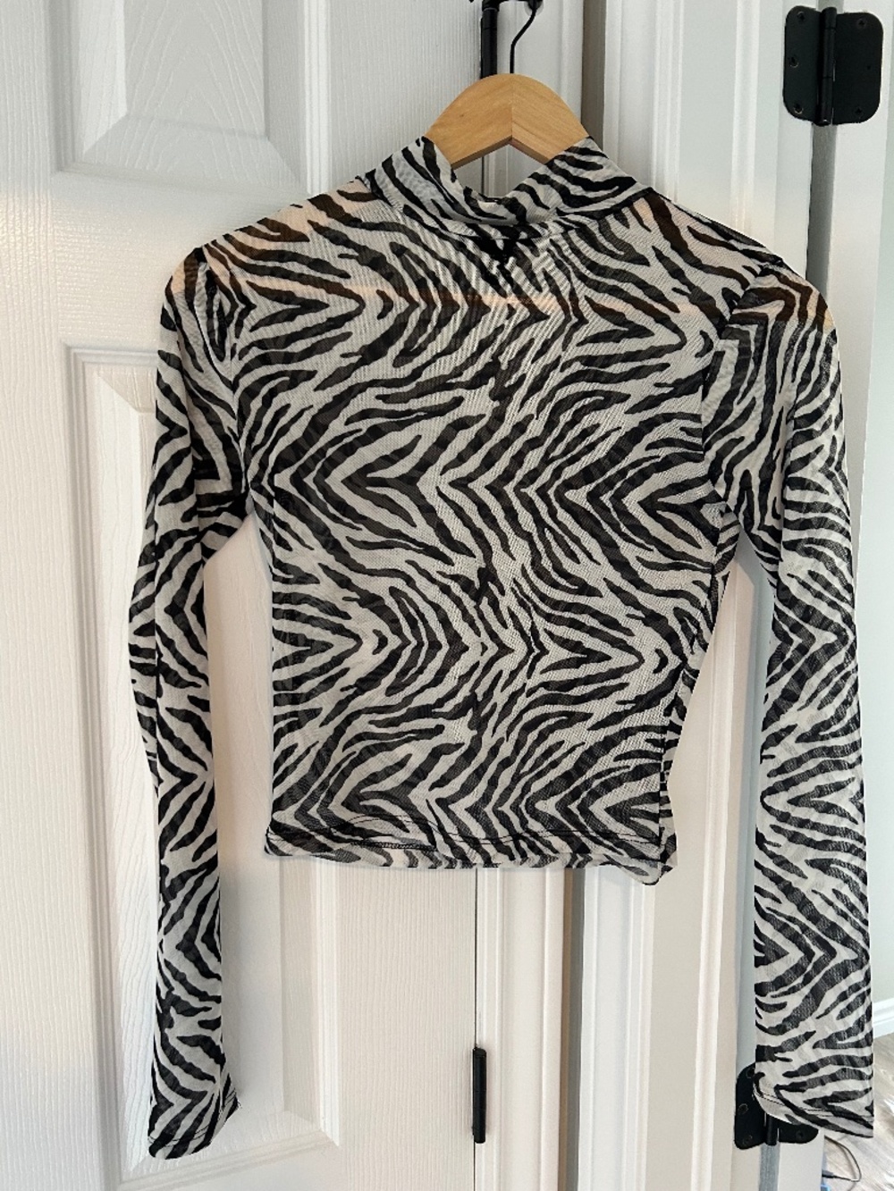 Animal print light weight turtleneck